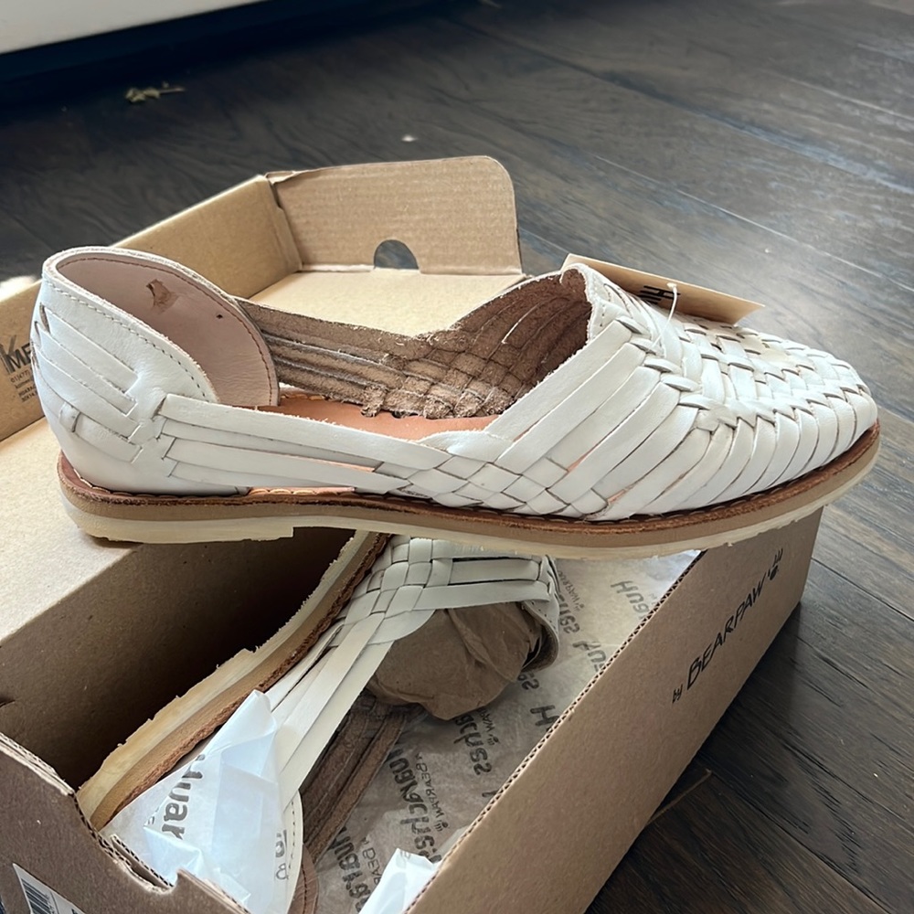 NWT Women’s Bearpaw Huaraches Slip On Shoes